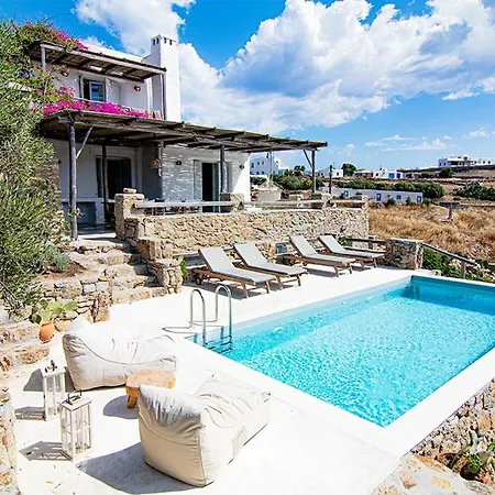 The House In The Field Villa